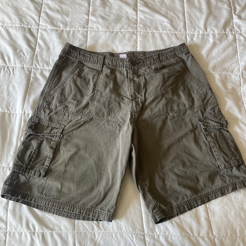 Open Trails cargo shorts, brown, 36 inch waist